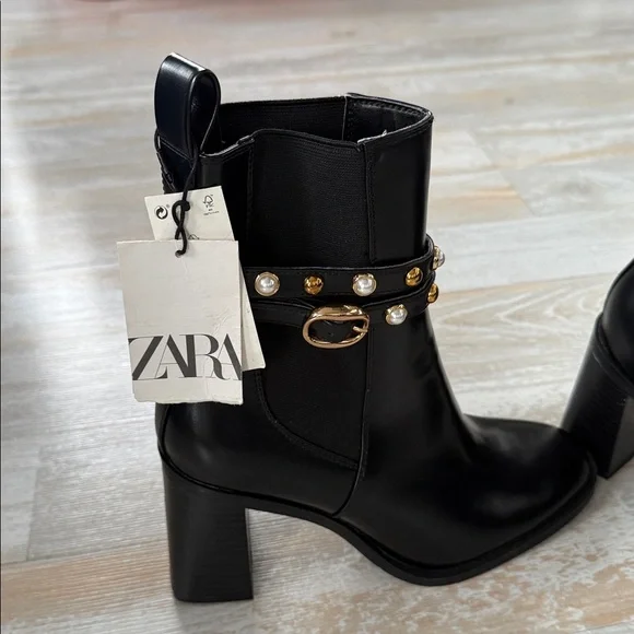 Zara Black Boots with Gold and pearls with buckle - Picture 3 of 3